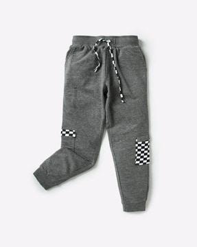 mid-rise joggers with flap pockets