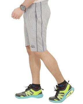 mid-rise slim fit shorts