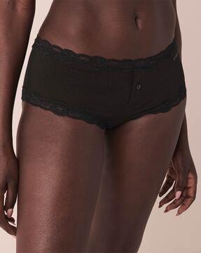 mid-rise boyshorts with lace trim