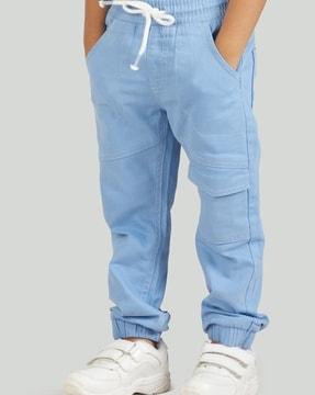 mid-rise cargo joggers with insert pockets