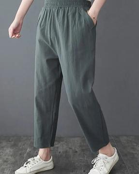 mid-rise loose pleated trousers