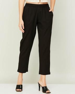 mid-rise pants with elasticated waist