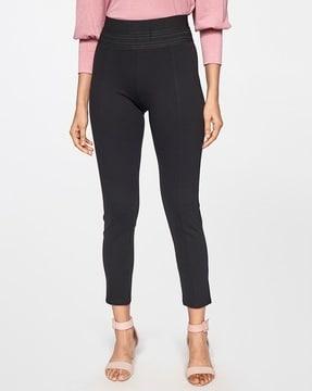 mid-rise pants with elasticated waistband