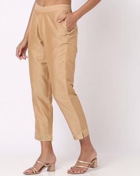 mid-rise pants with insert pockets