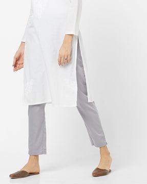 mid-rise pants with insert pockets