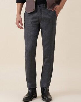 mid-rise pleated pants with slip pockets