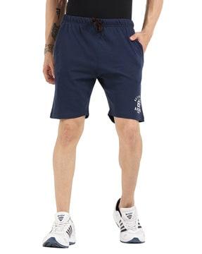 mid-rise regular fit city shorts