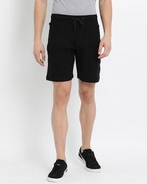 mid-rise regular fit knit shorts