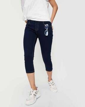 mid-rise relaxed fit capris