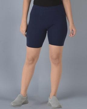 mid-rise shorts with elasticated waist