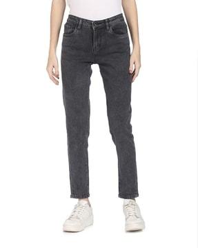 mid-rise slim fit jeans