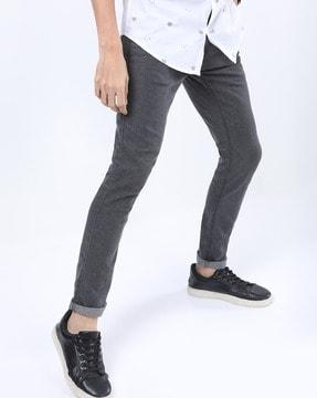 mid-rise slim fit jeans