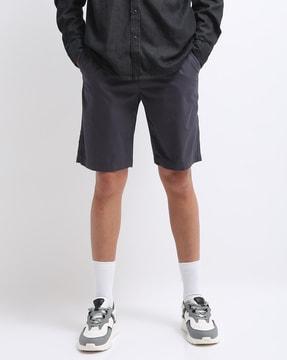 mid-rise slim fit shorts with elasticated drawstring waist