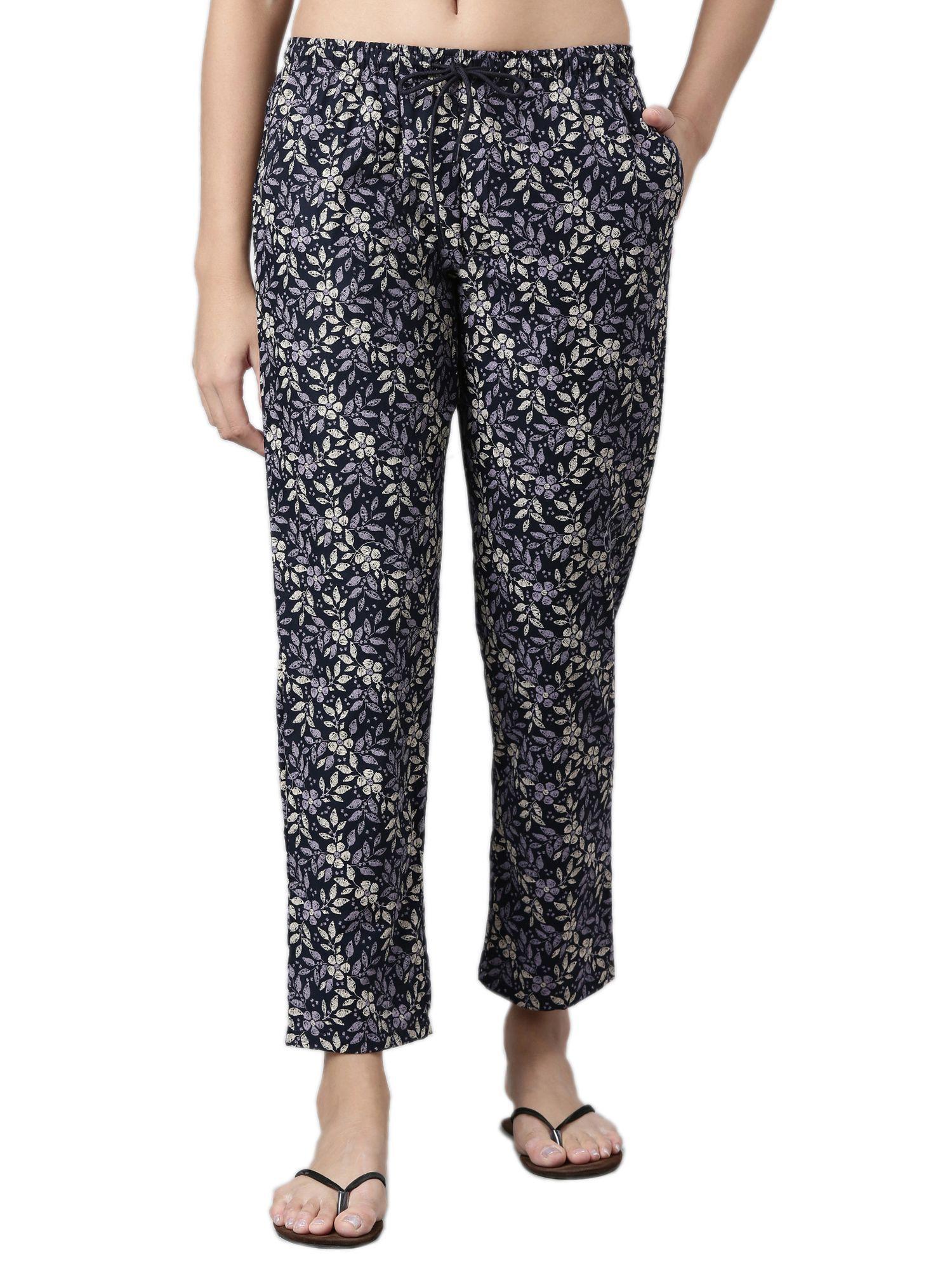 mid rise straight leg pant with side pockets