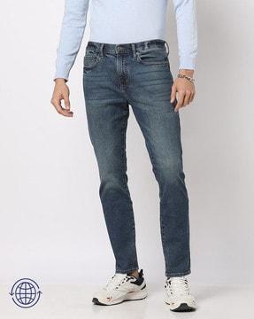 mid rise stretchable straight fit jeans with washwell
