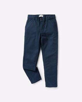 mid-rise trouser with insert pockets