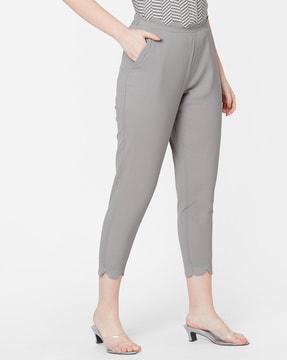 mid-rise trouser with slip pocket