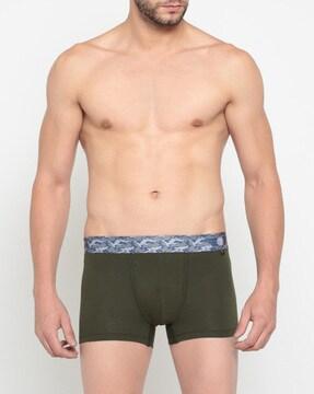 mid-rise trunks with printed waistband