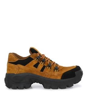 mid-top lace-up casual shoes