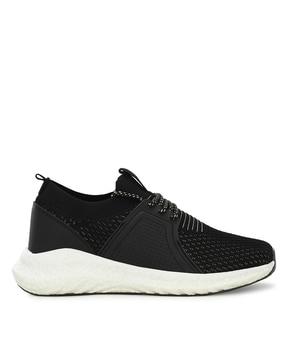 mid-top lace-up sports shoes