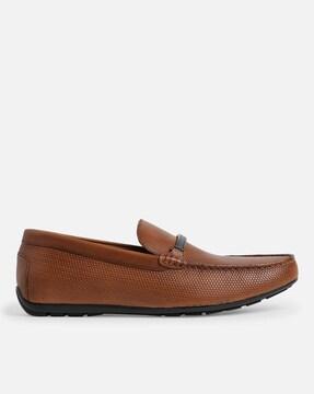 mid-top round-toe loafers