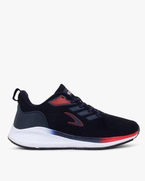 mid-tops sports shoes with lace fastening