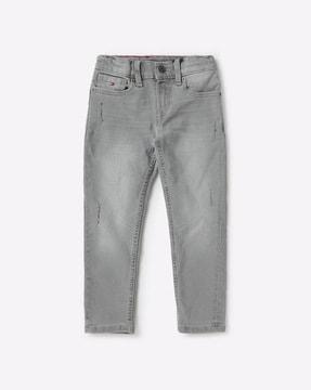 mid-wash jeans with belt loops