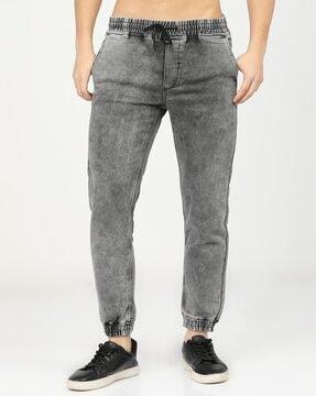 mid-wash jogger jeans with slip pockets
