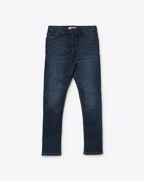 mid-wash mid-rise jeans