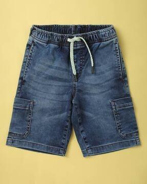 mid-wash shorts with insert pockets