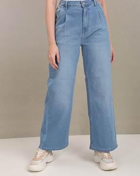 mid-wash wide-leg jeans