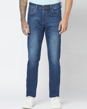 mid-washed slim fit jeans