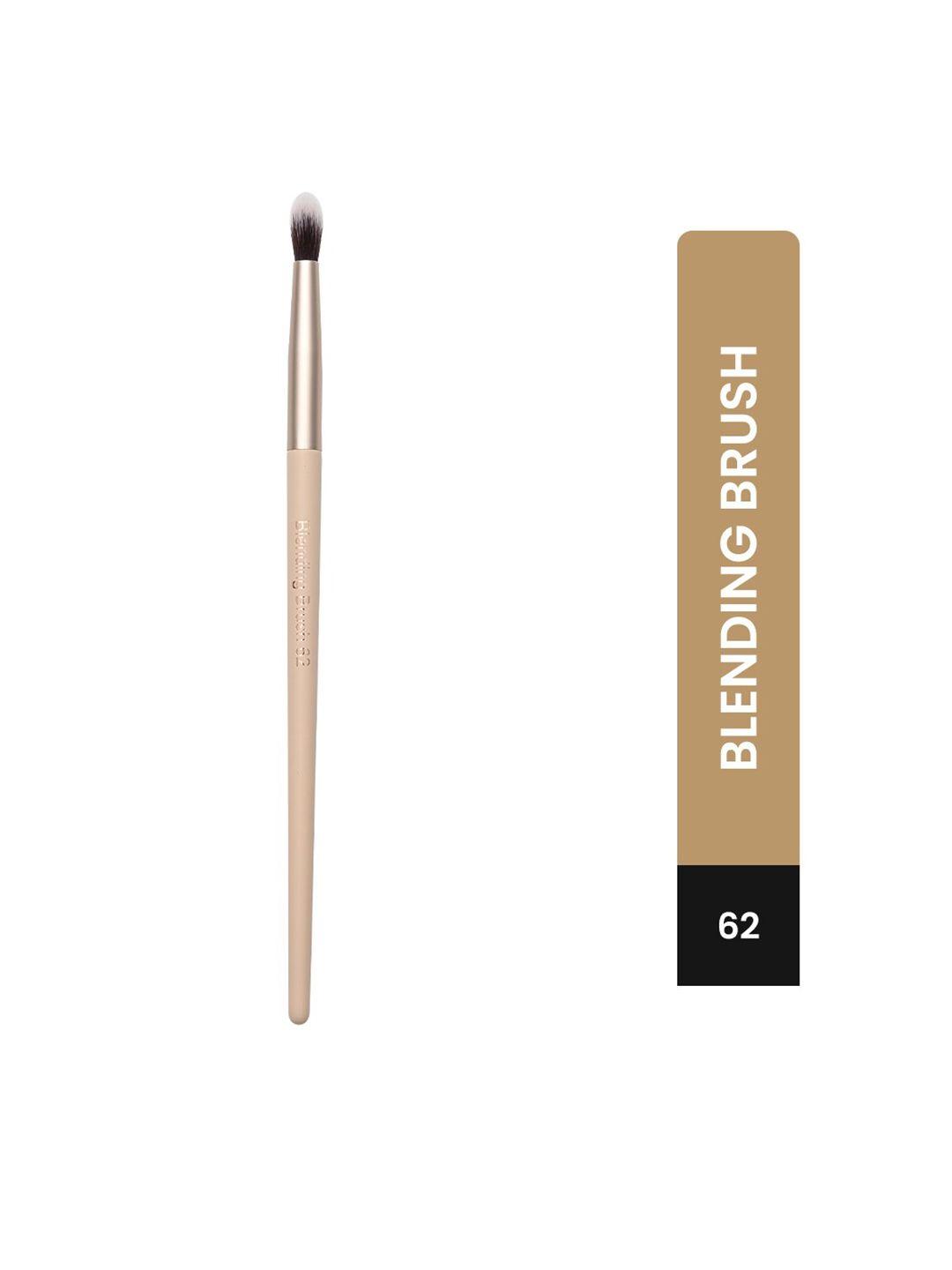 milagro beige beauty blending brush 62