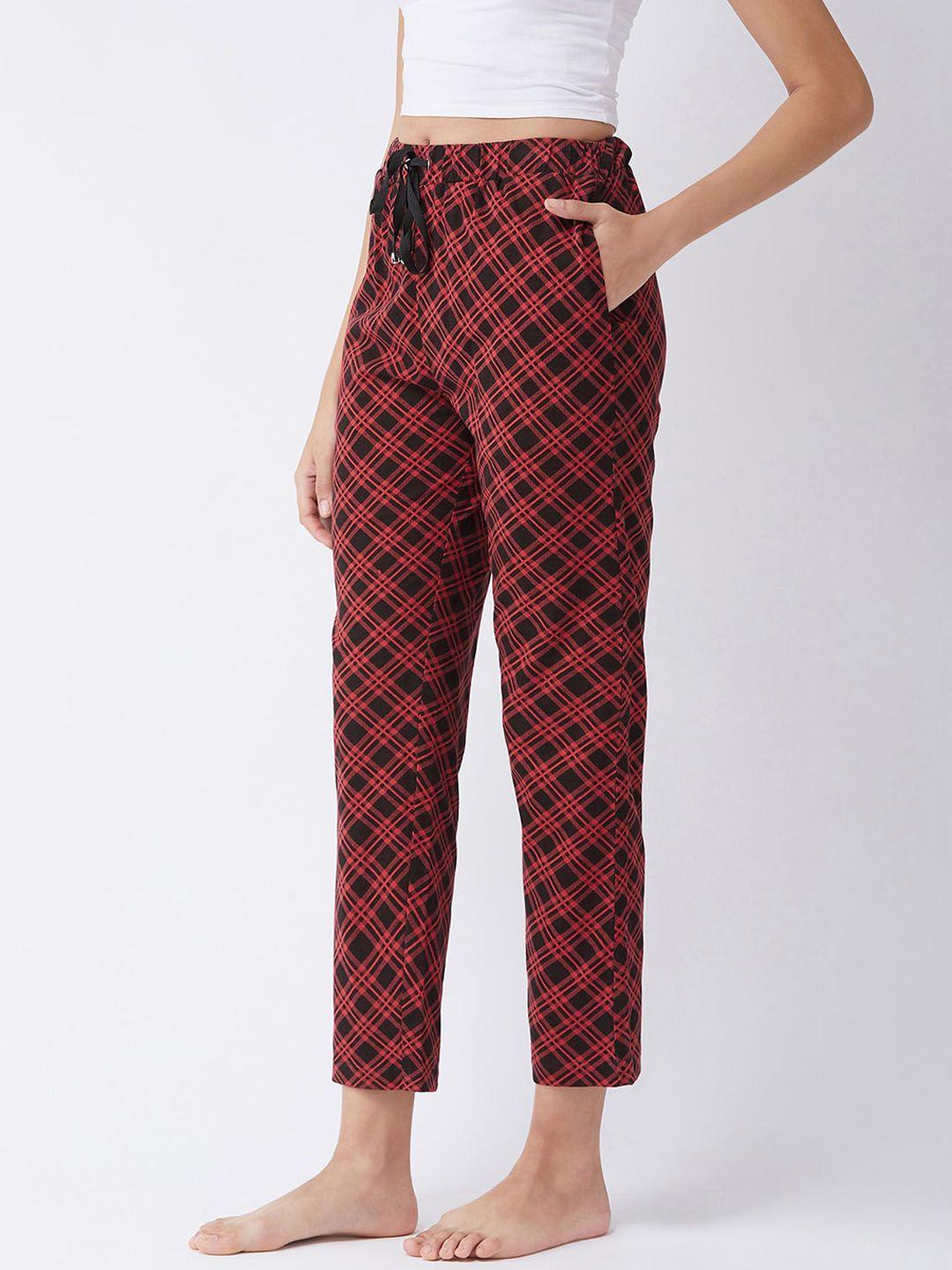 miss chase women red & black checked cotton lounge pants
