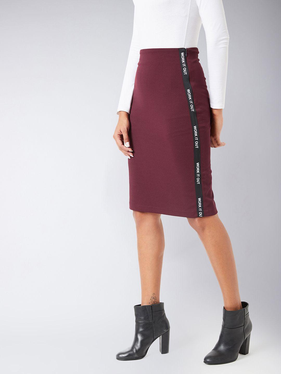 miss chase women maroon solid knee-length pencil skirt