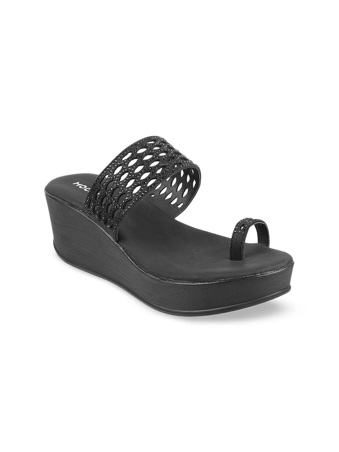 mochi black textured wedge heels