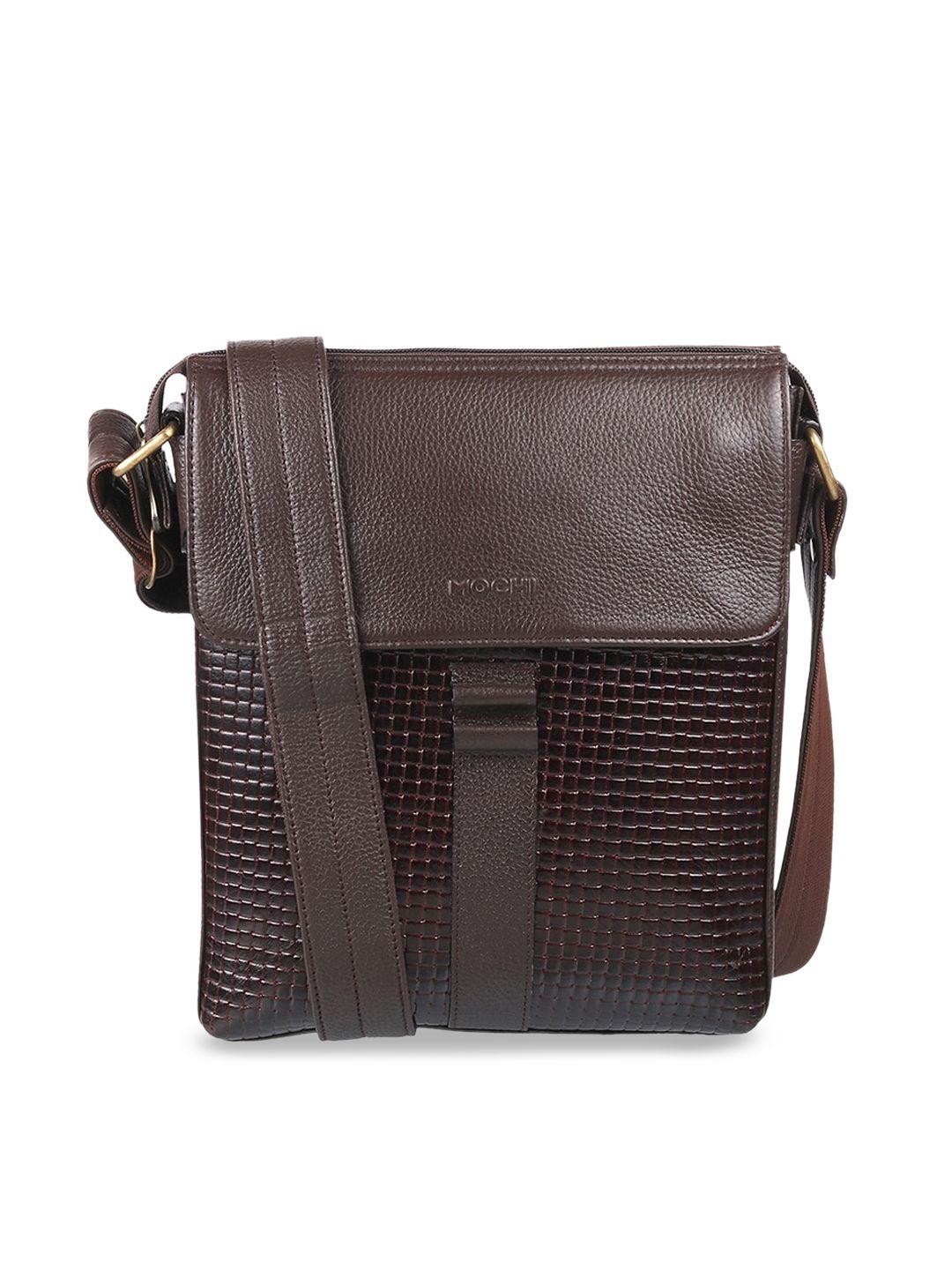 mochi brown textured leather structured sling bag with fringed