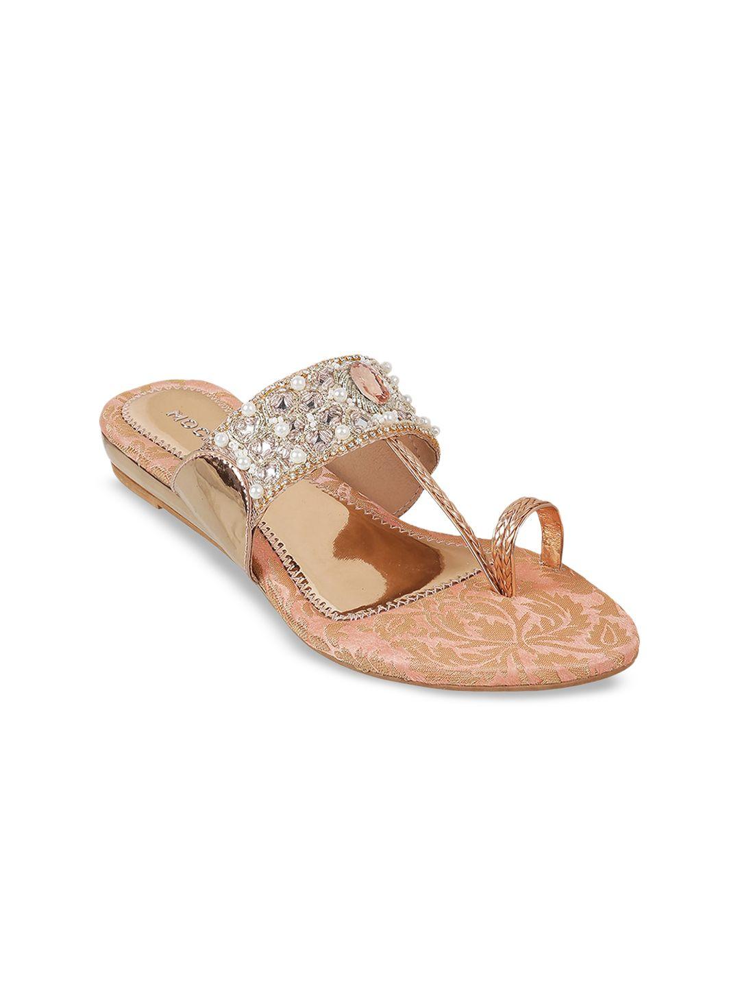 mochi ethnic embellished one toe flats