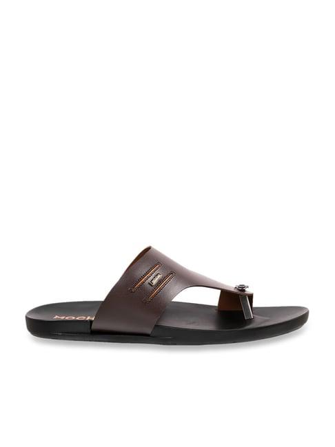 mochi men's brown toe ring sandals