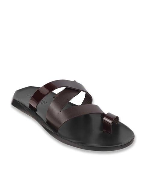 mochi men's brown toe ring sandals