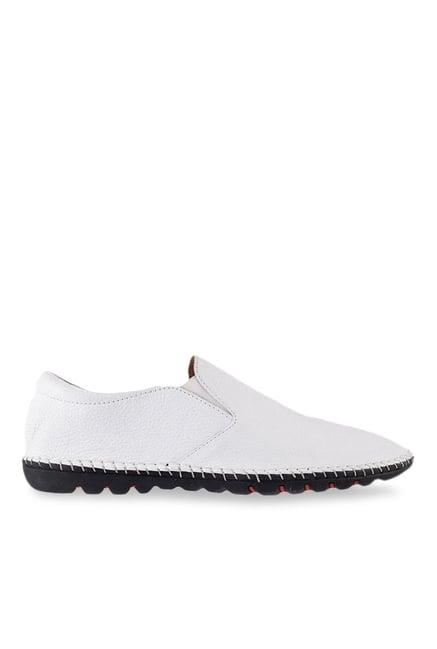 mochi men's white casual slip-ons