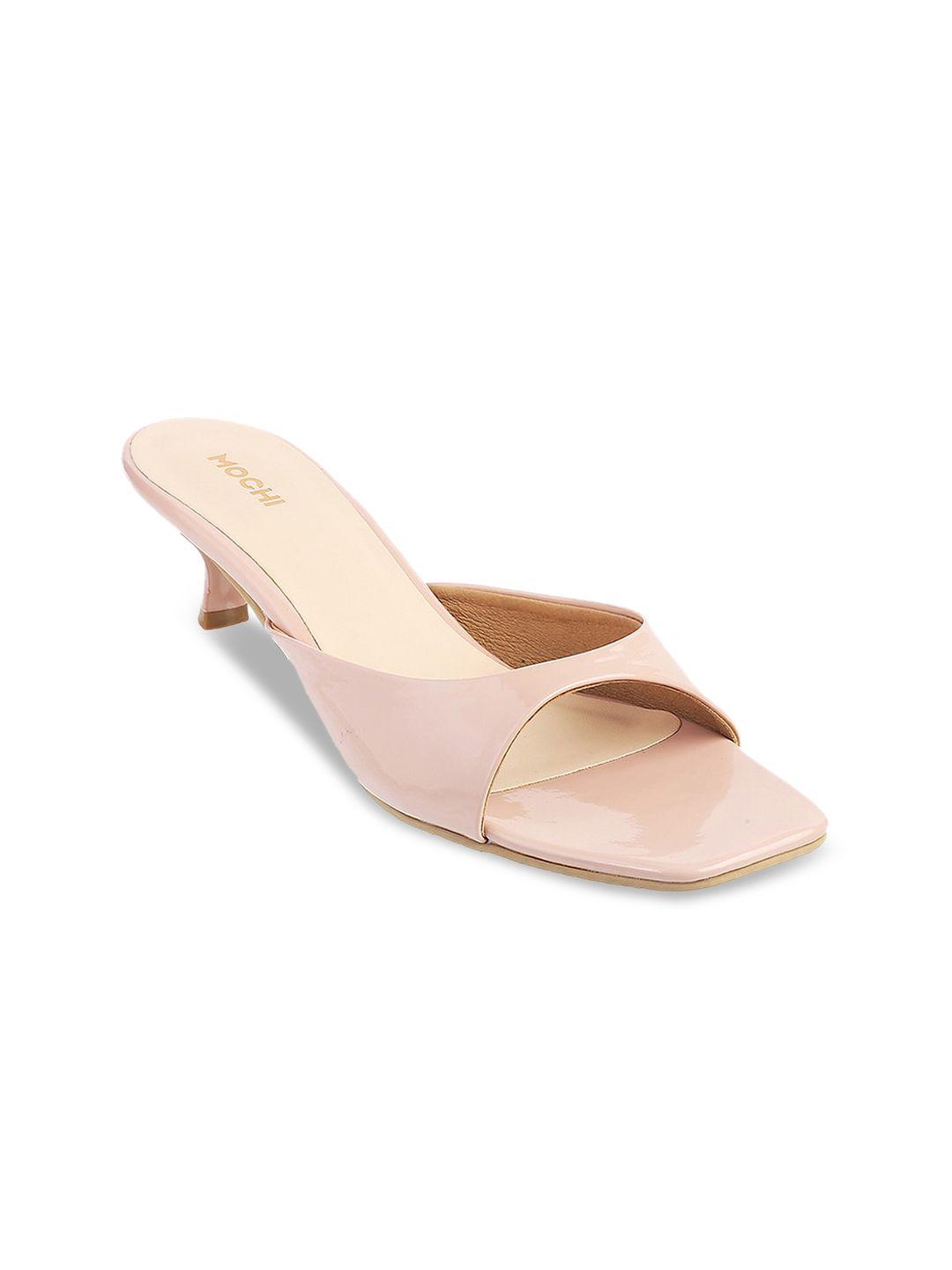 mochi peach-coloured kitten sandals