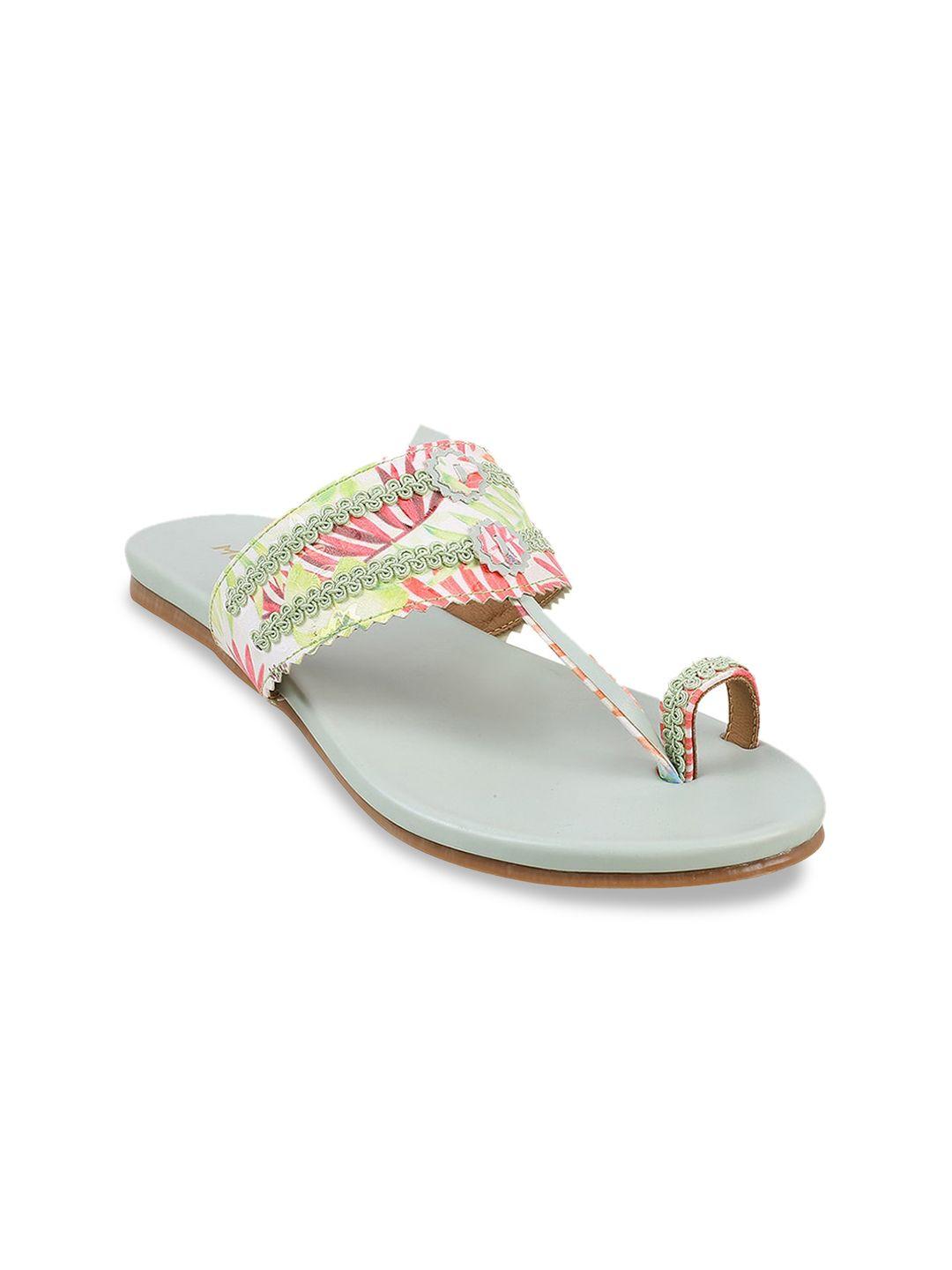 mochi printed one toe flats