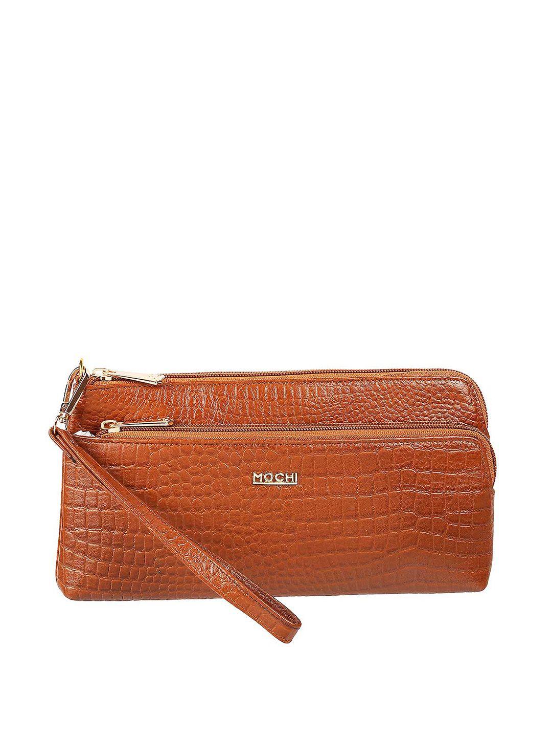 mochi tan textured purse clutch