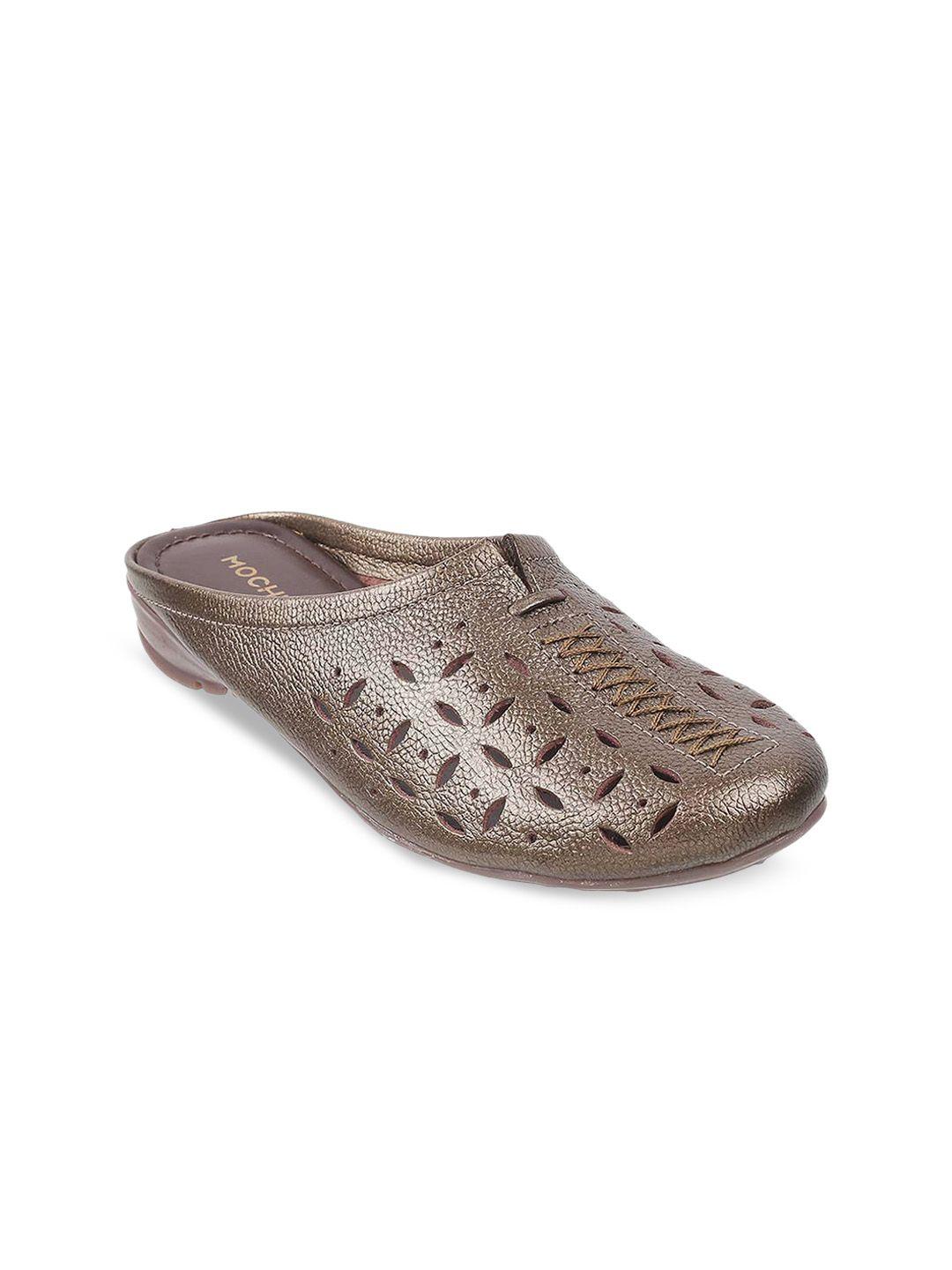 mochi women bronze-toned mules with laser cuts flats