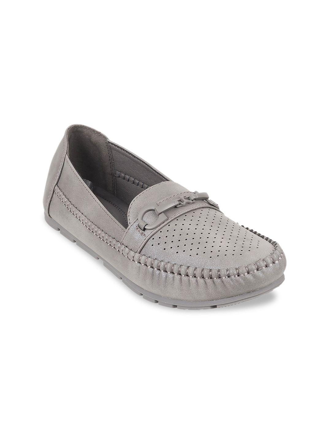 mochi women perforationed loafers