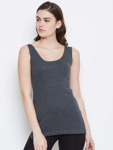 mod quilt round neck sleeveless anthra thermal upper for women