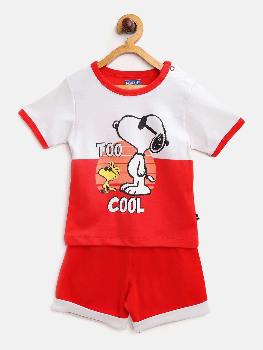 moms love boys red & white snoppy print t-shirt with solid shorts