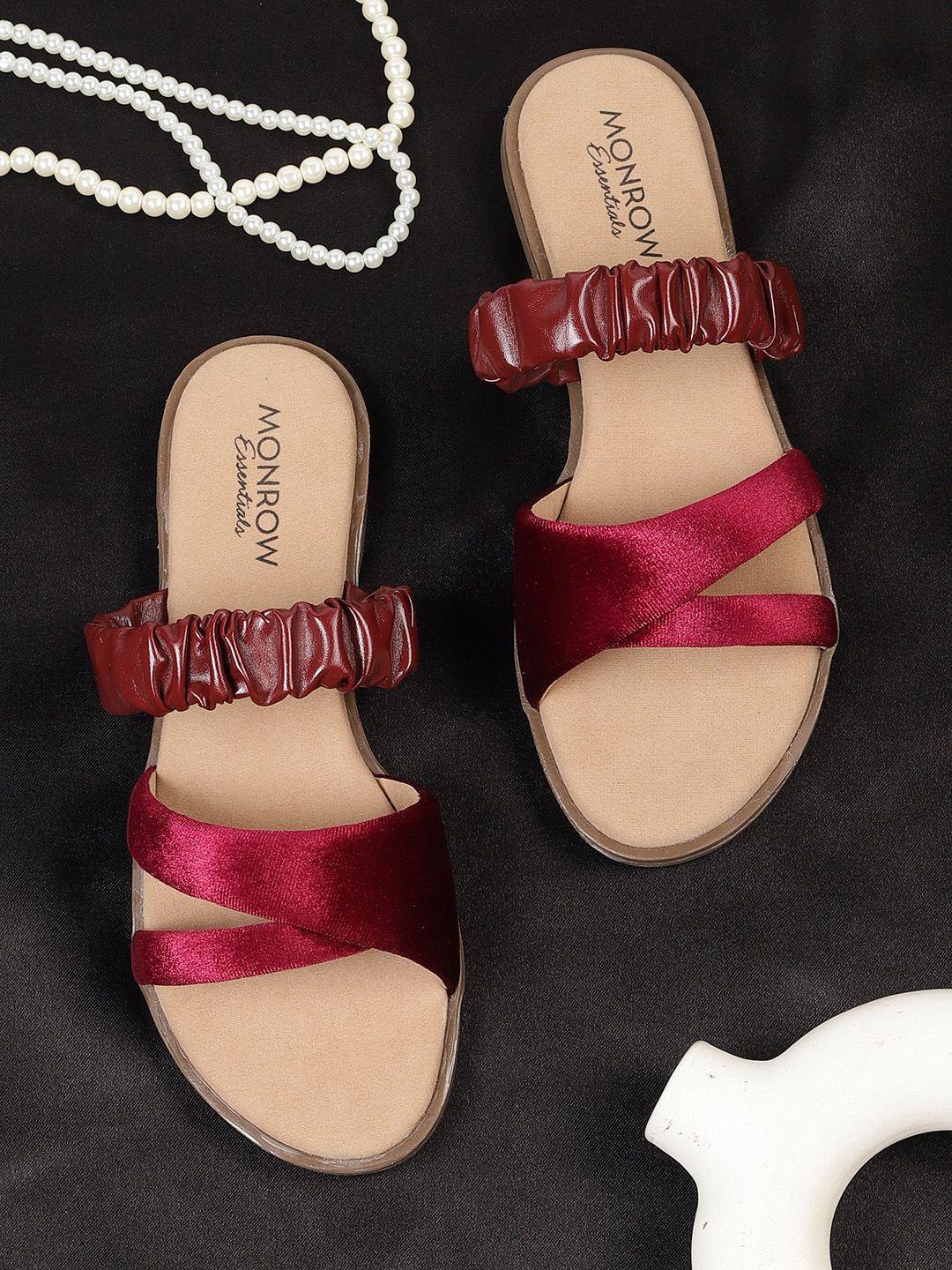 monrow textured open toe flats