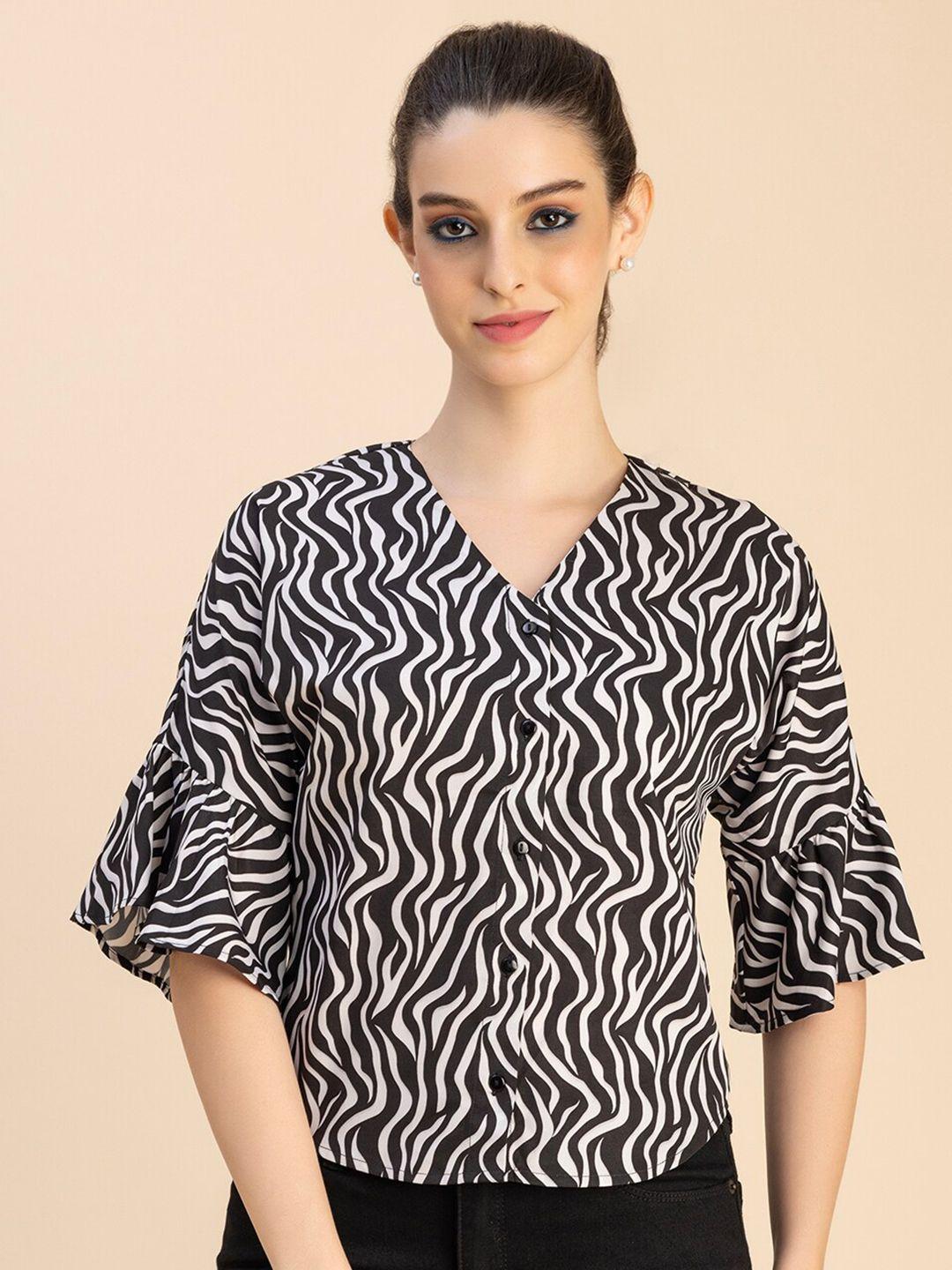 moomaya v-neck animal printed bell sleeve cotton top